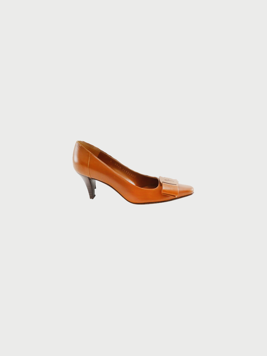 Salvatore Ferragamo 1990s Brown Leather Vara Ribbon Pumps