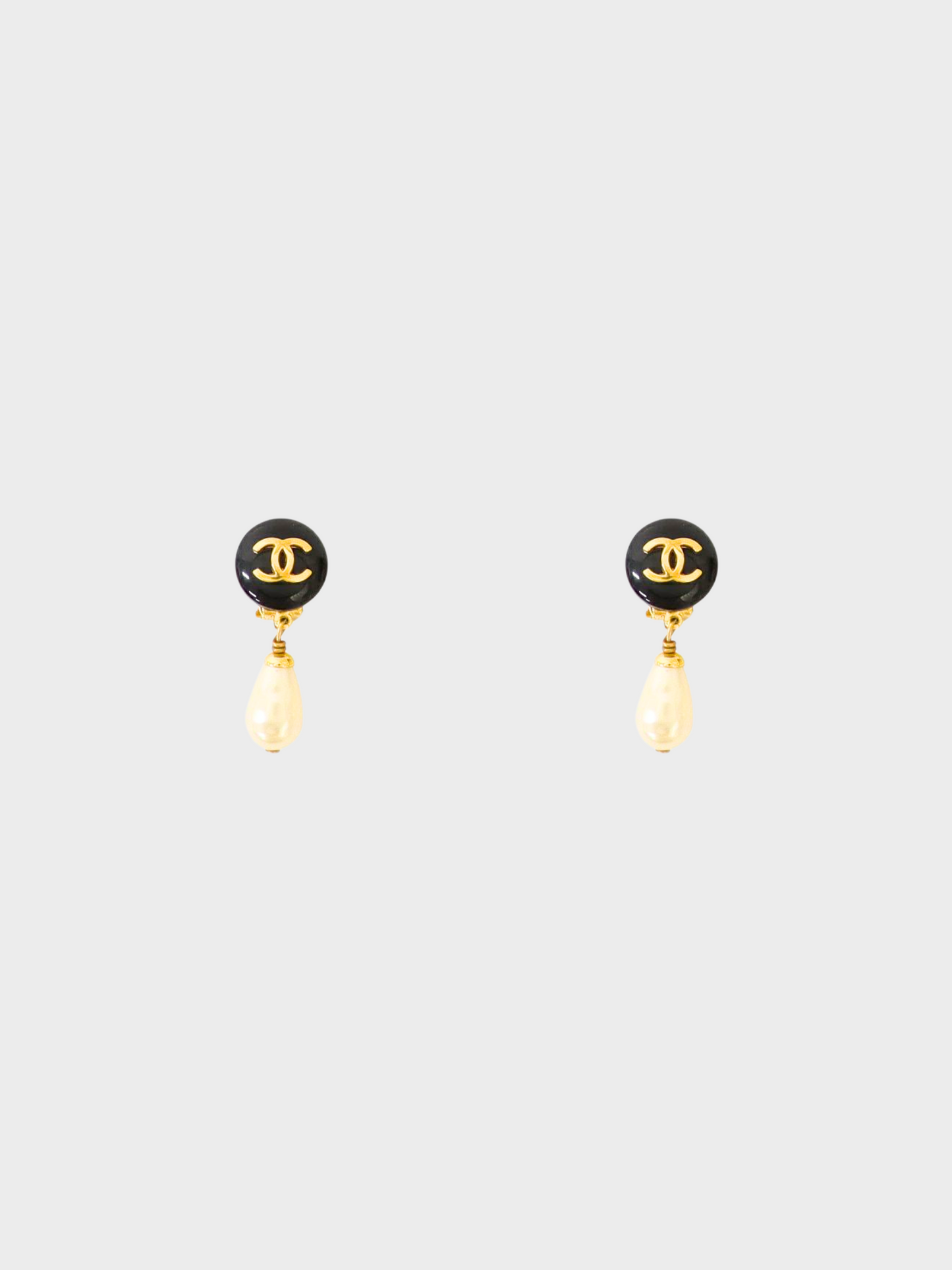 Chanel 1995 Black CC Logo Pearl Clip-on Earrings