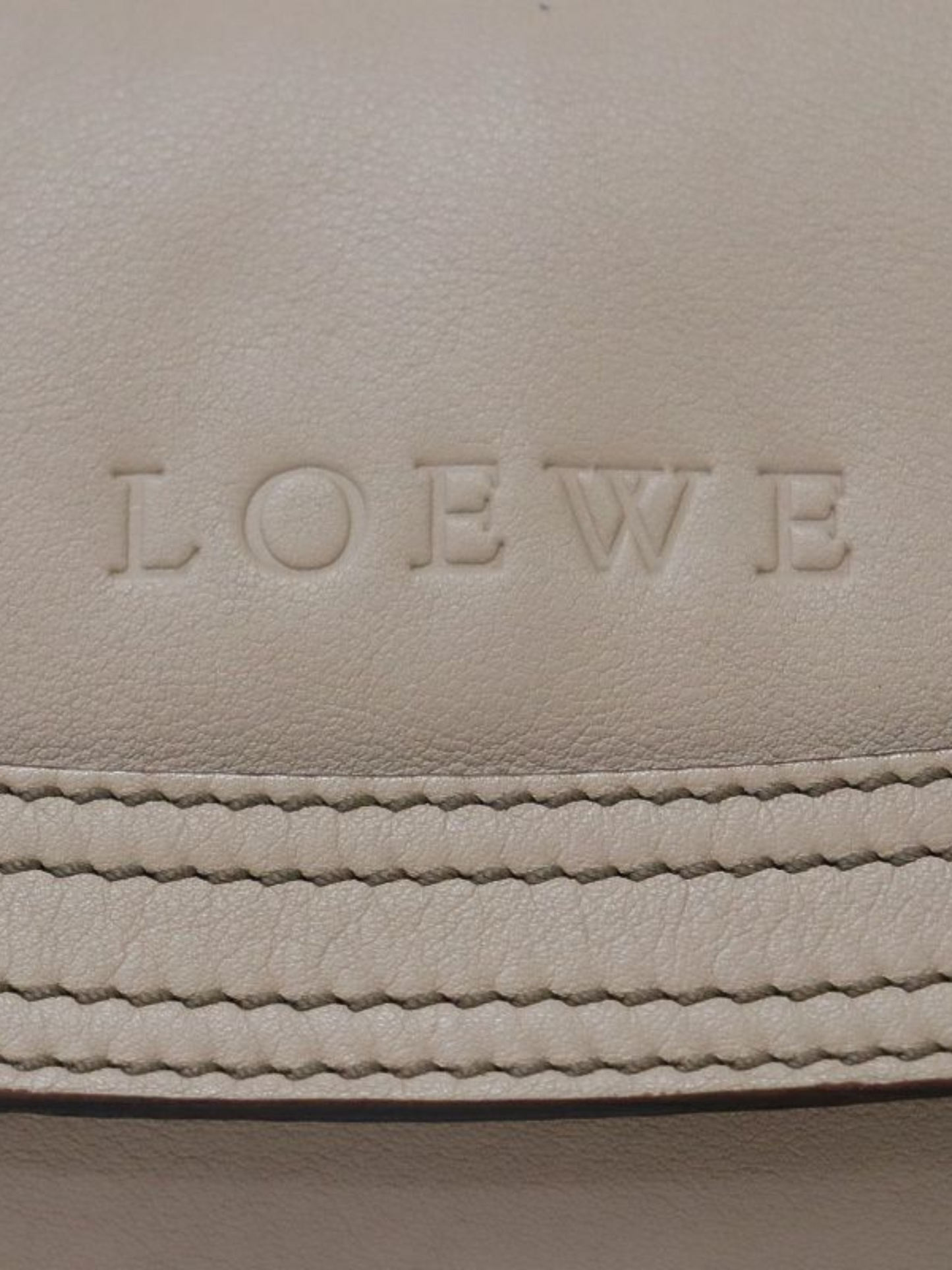 Loewe 2000s Beige Logo-Stamped Leather One-Shoulder Bag