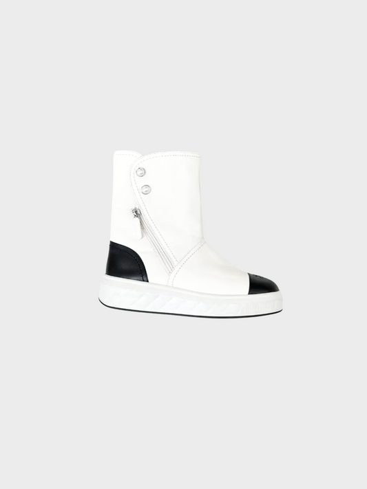 Chanel 2018 White Cap Toe Snow Boots