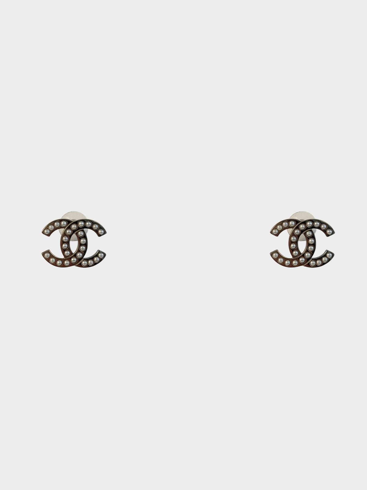 Chanel 2000s Gold Pearl Stud CC Earrings
