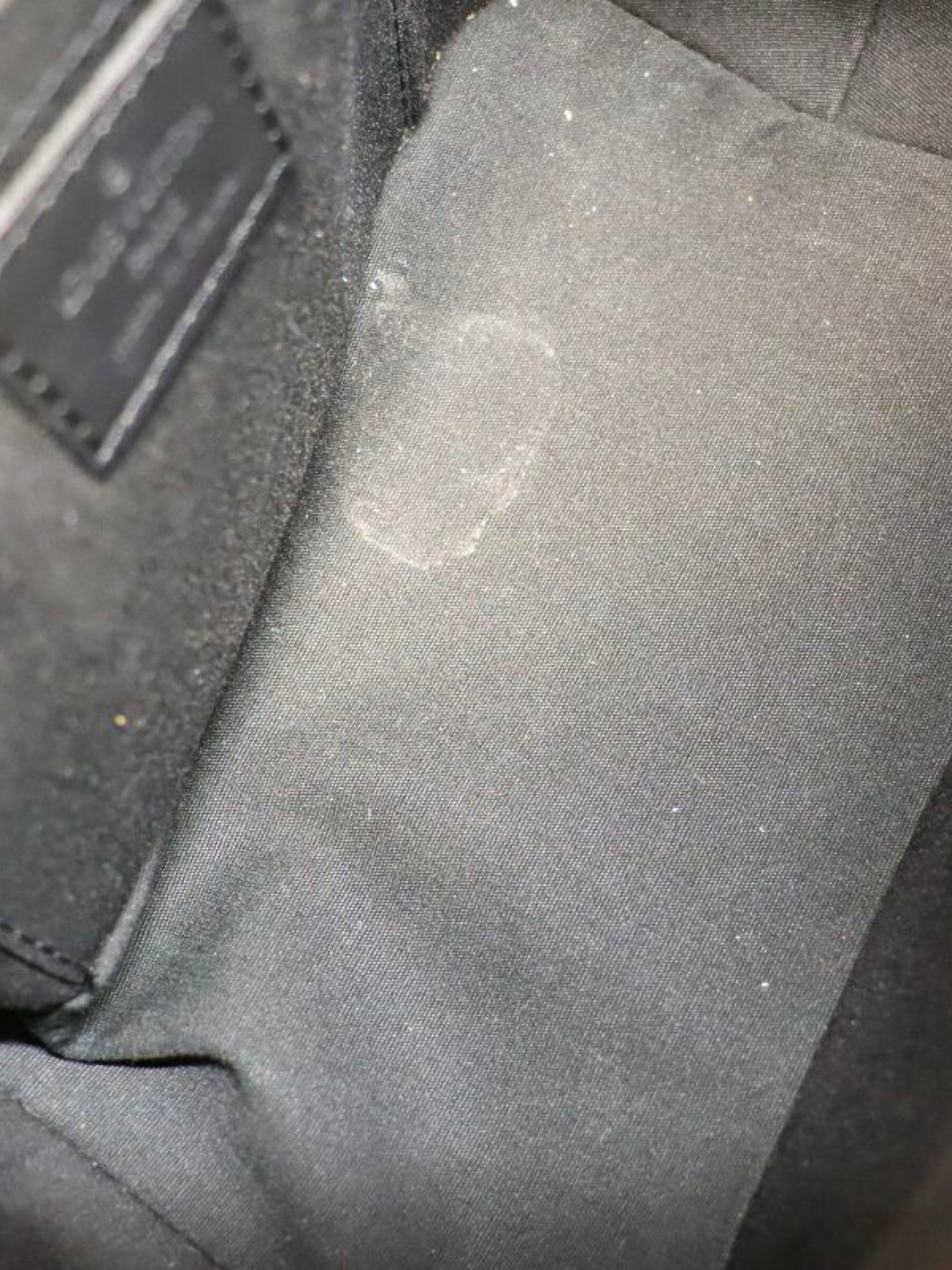 Louis Vuitton 2005 Noir Epi Leather Mandara PM Bag