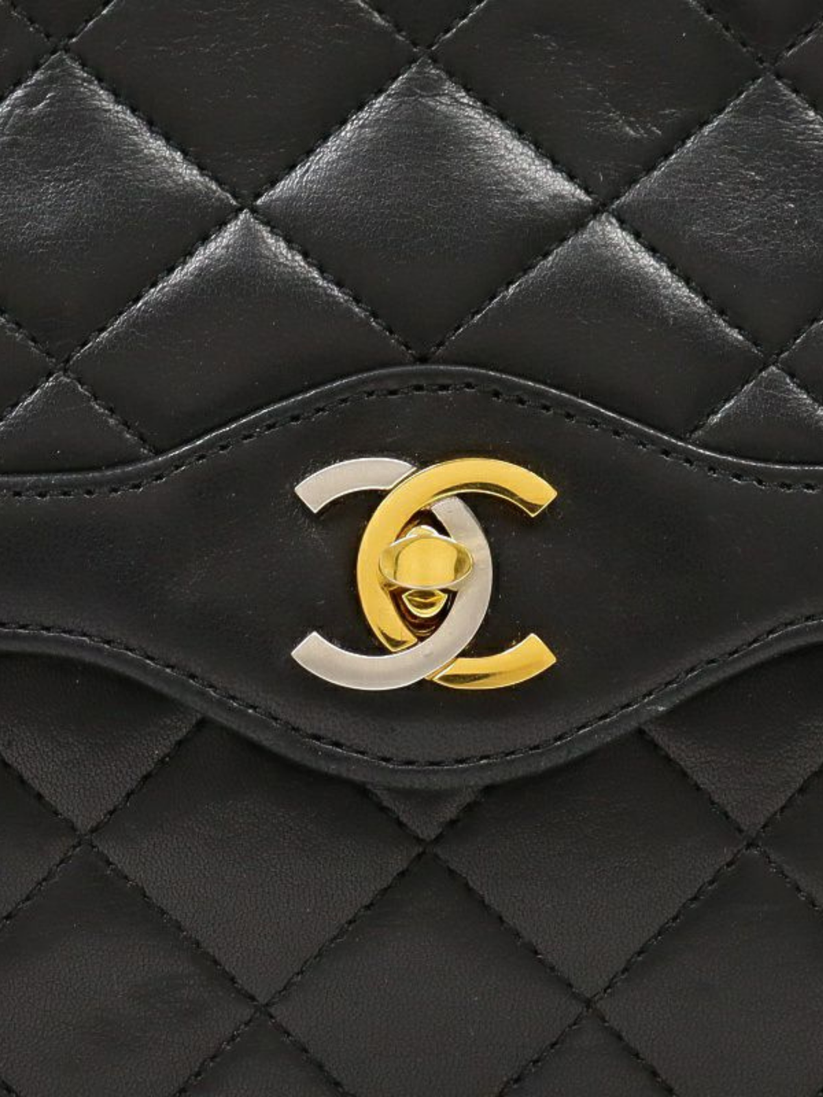 Chanel 2010s Black Patent Chevron Leather Shoulder Bag