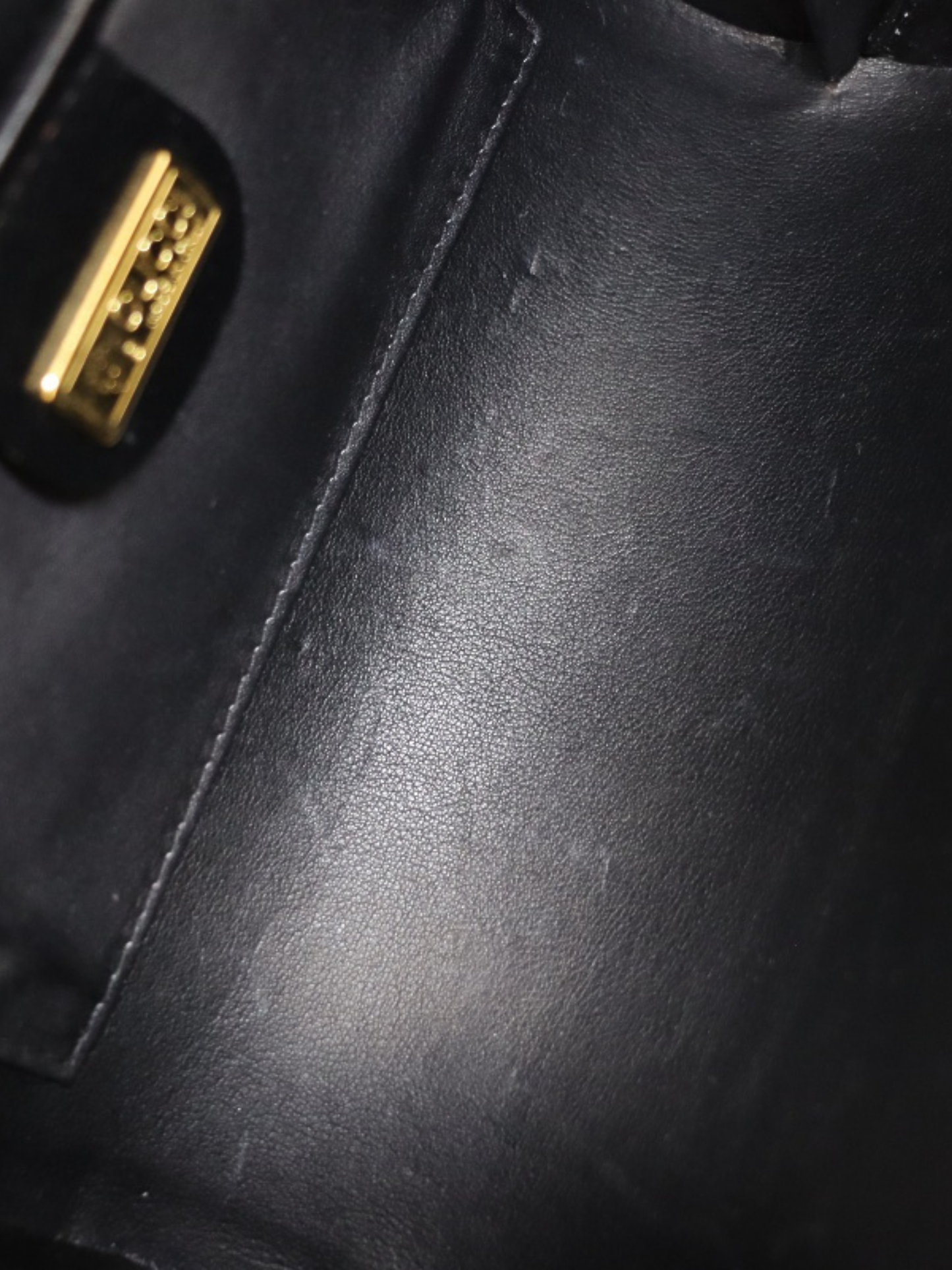 Gucci 2000s Black Lizard GG Shoulder Bag