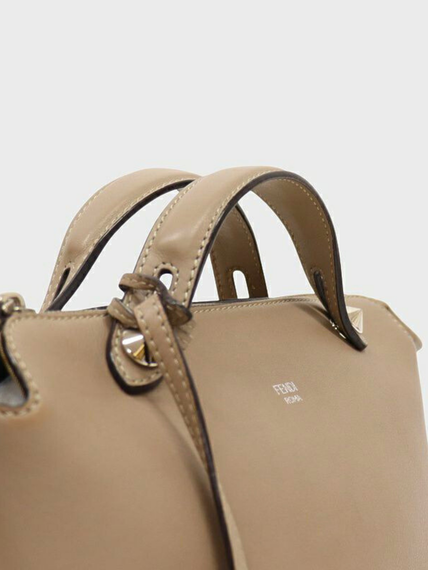 Fendi 2010s Beige Leather By the Way Medium Bag