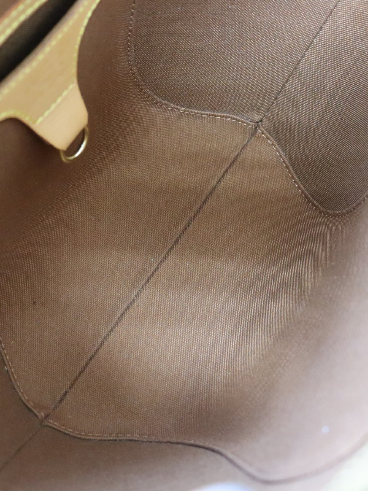 Louis Vuitton 2000s Brown Monogram PVC Leather Ellipse PM Bag