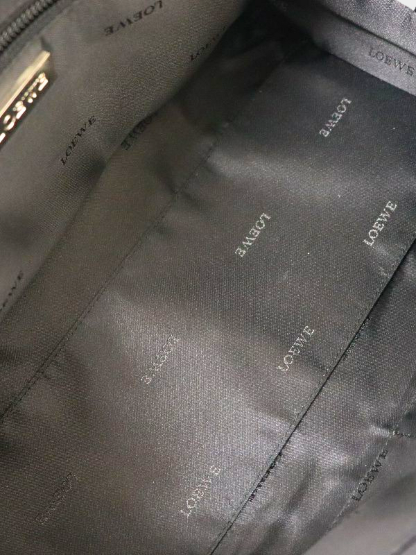 Loewe 2010s White Amazona 28 Bag