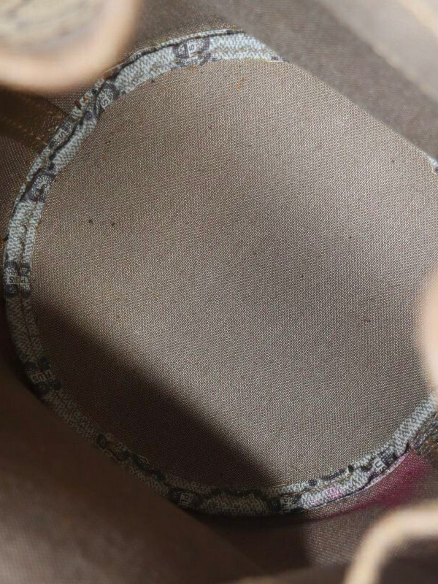 Gucci 2000s Beige Brown Supreme Drawstring Shoulder Bag