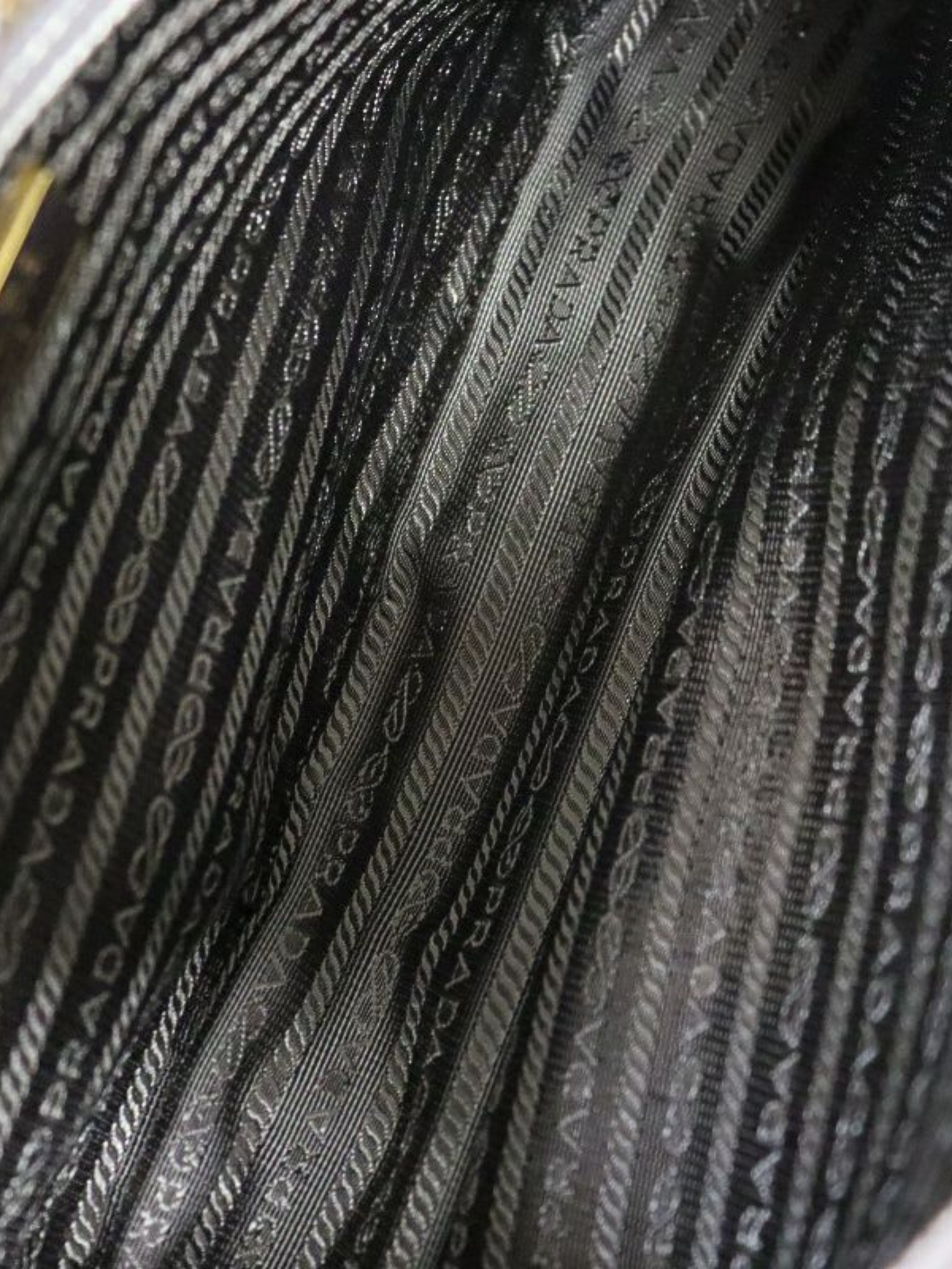 Prada 2010s Grey Galleria Saffiano Handbag