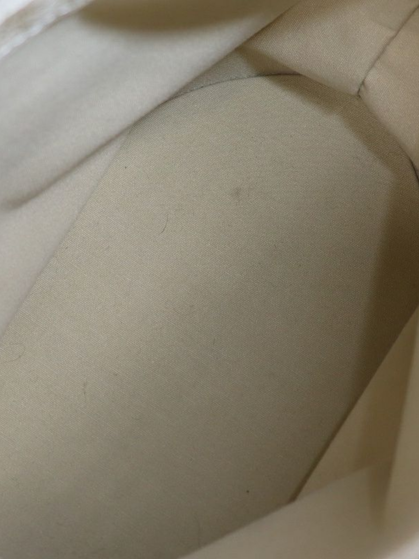 Louis Vuitton 2006 Beige Monogram Mini Run Bucket PM Bag