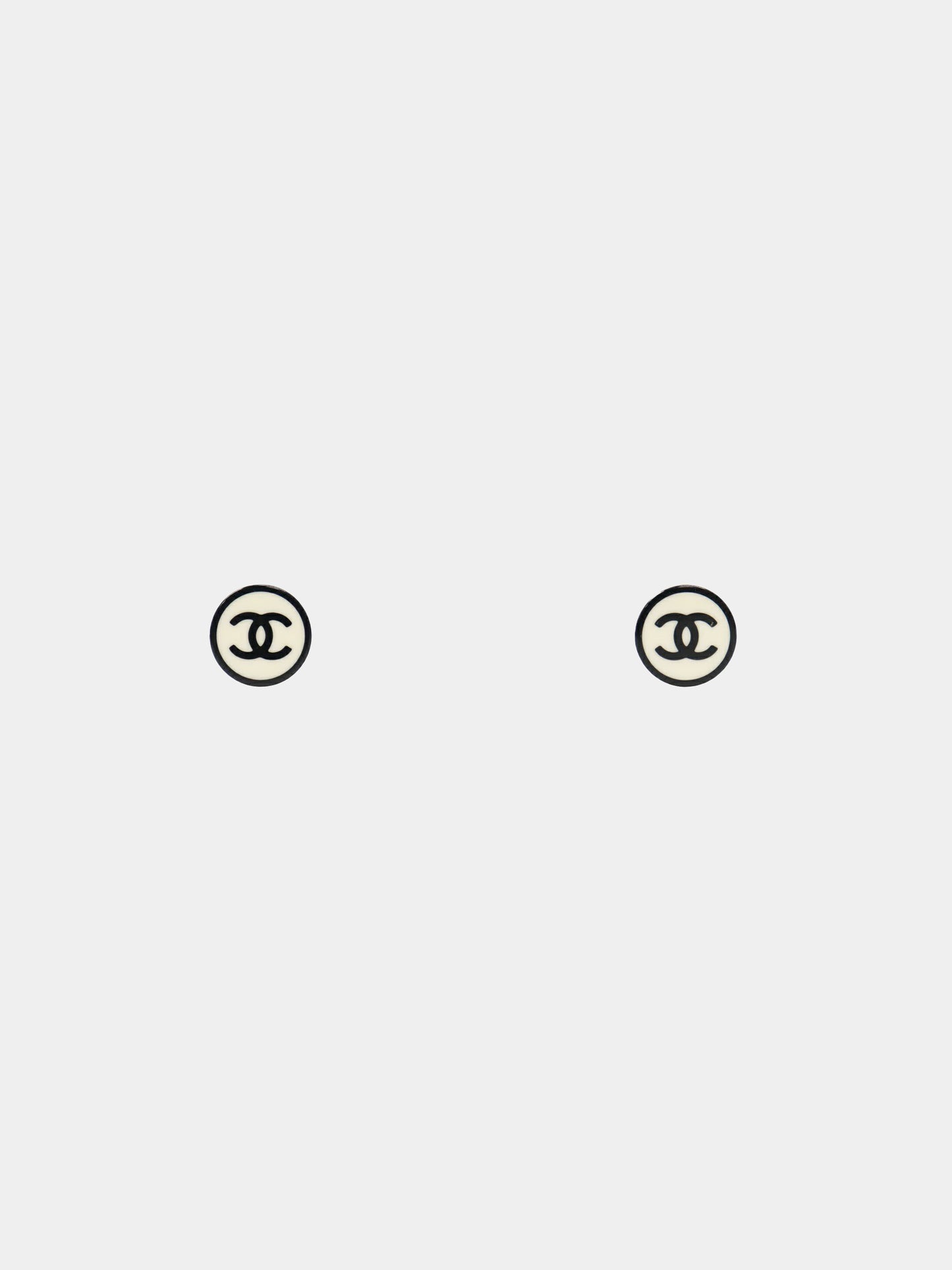 Chanel 2000s Black and White Circle CC Earrings