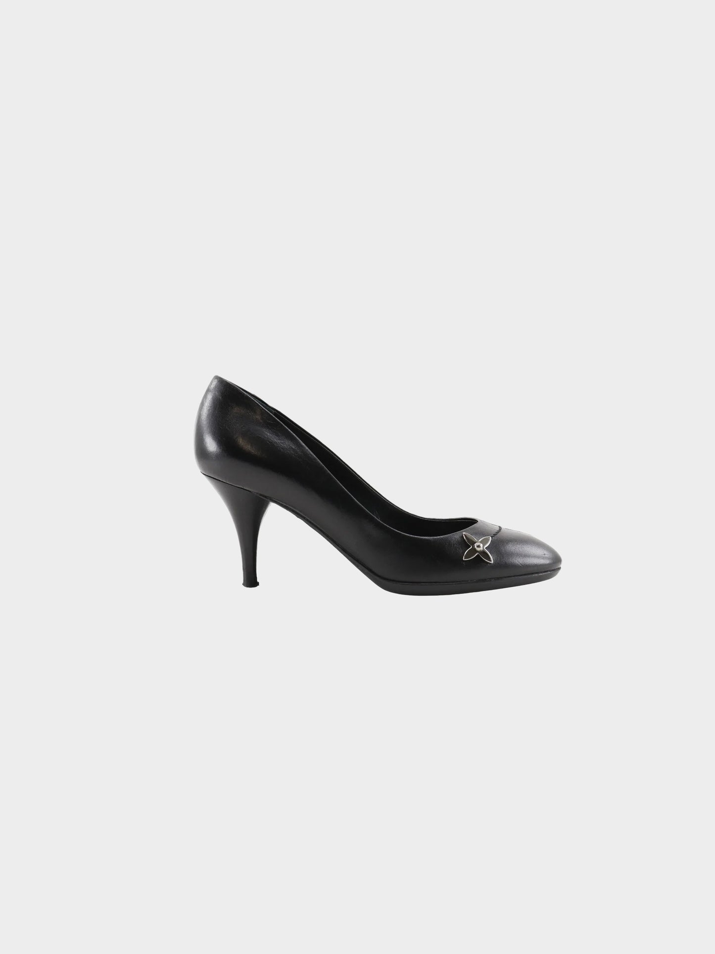 Louis Vuitton 2008 Black Leather Monogram Flower Pumps