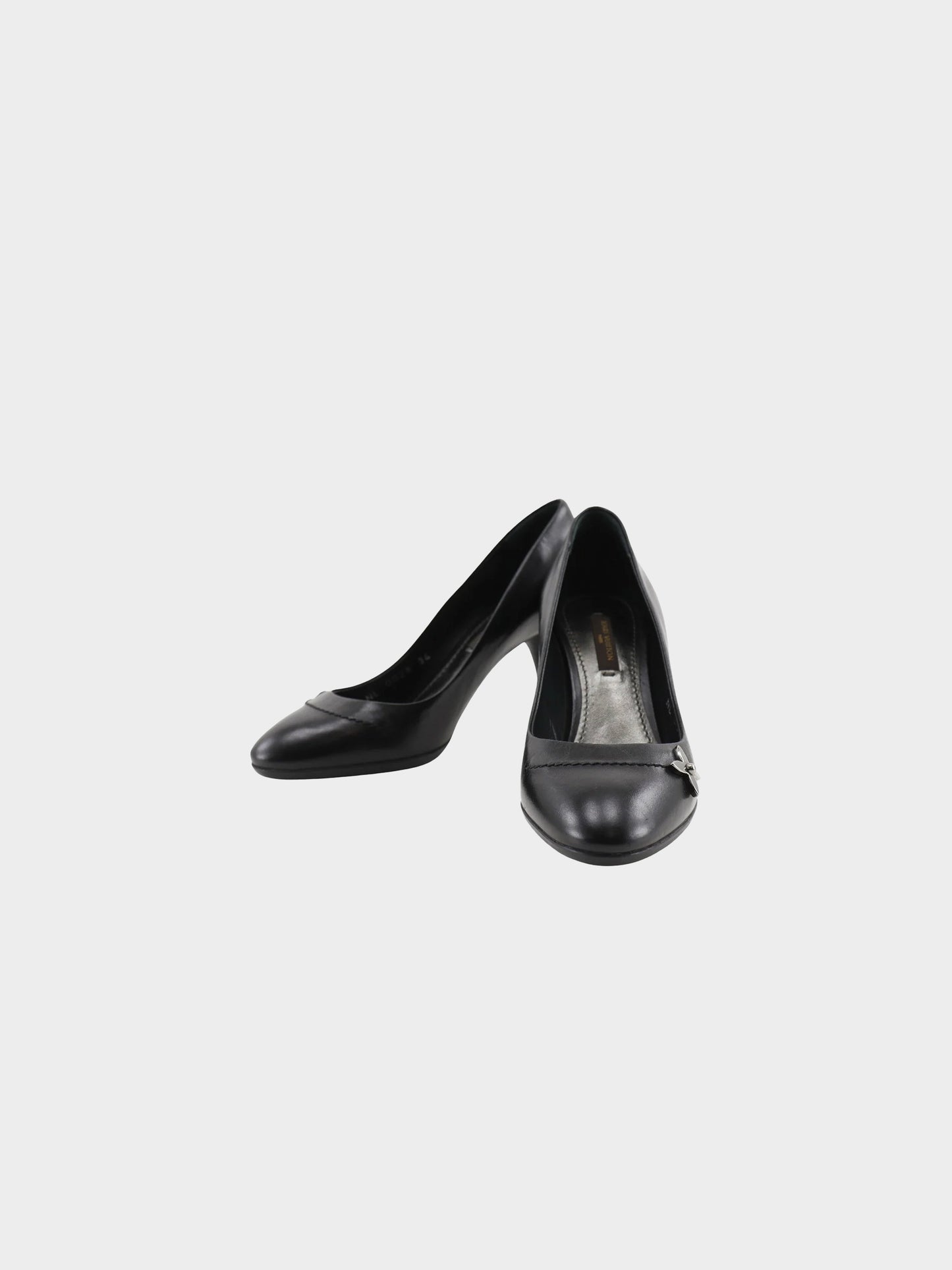 Louis Vuitton 2008 Black Leather Monogram Flower Pumps
