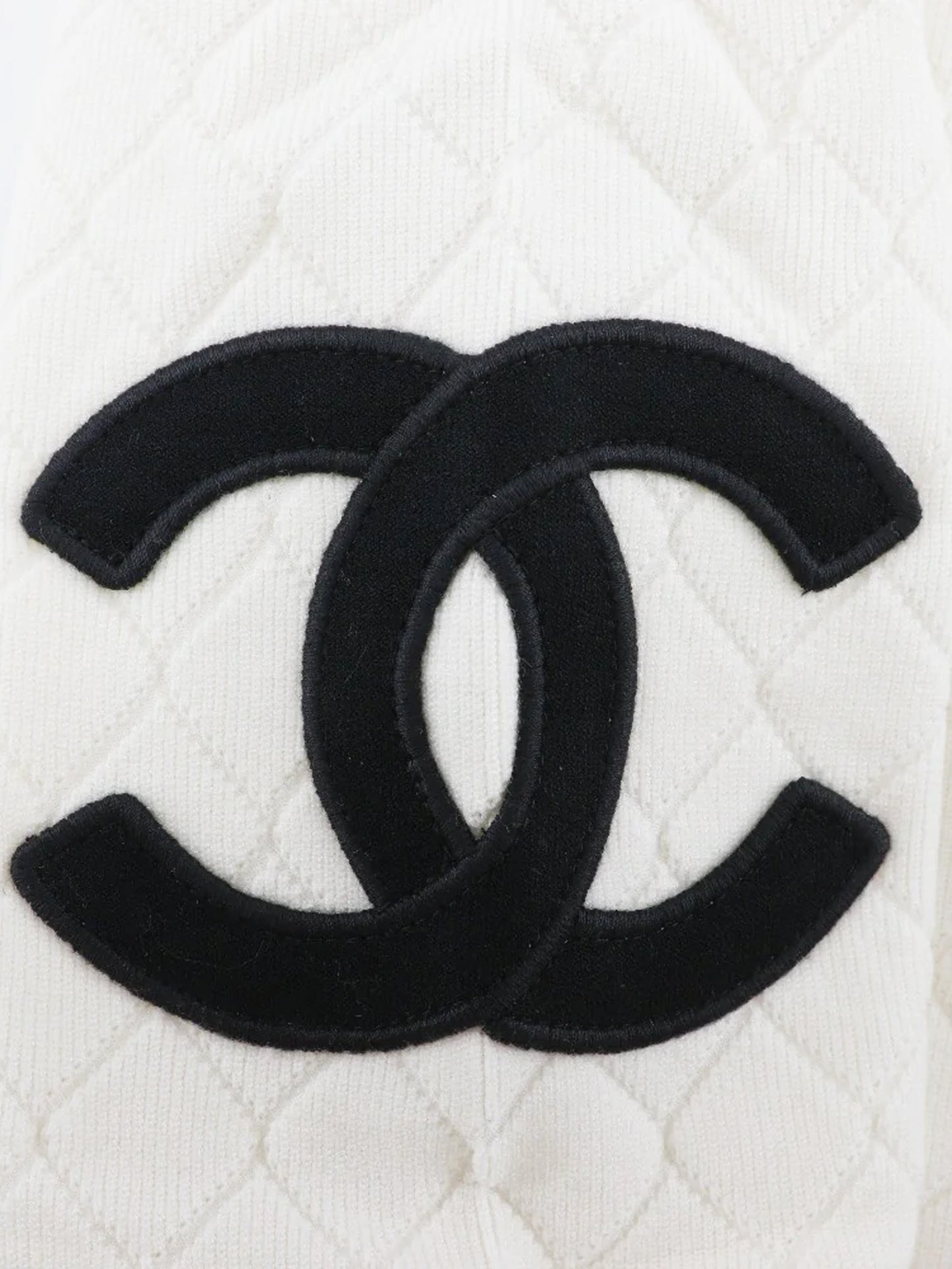 Chanel 2005 Cream Quilted Cambon Sweater