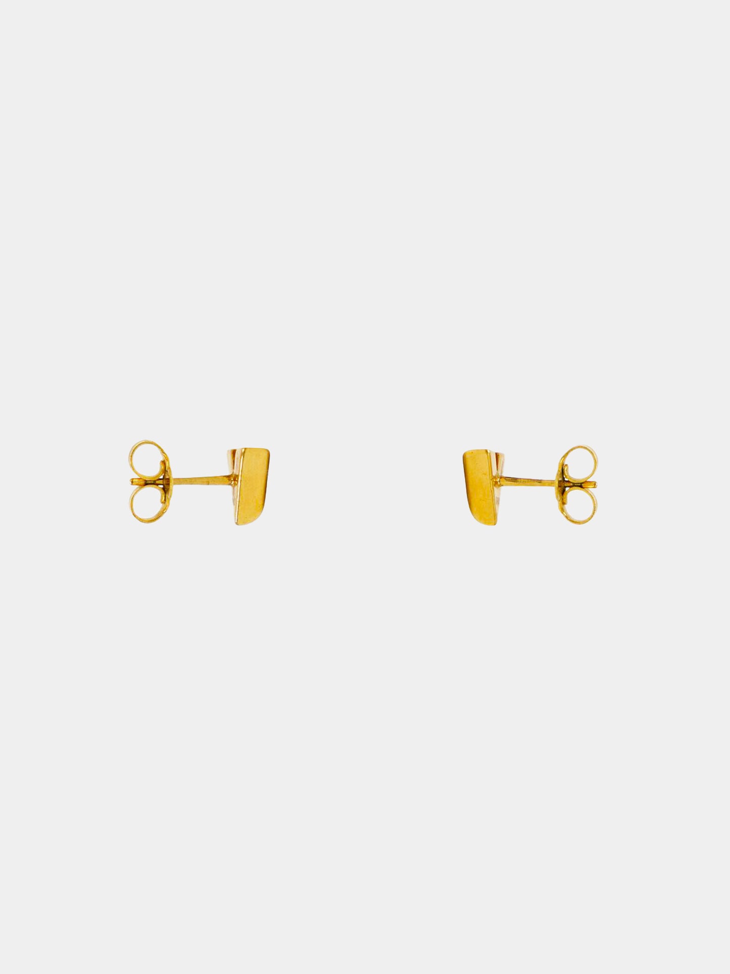 Louis Vuitton 2020s Gold Essential V Stud Earrings
