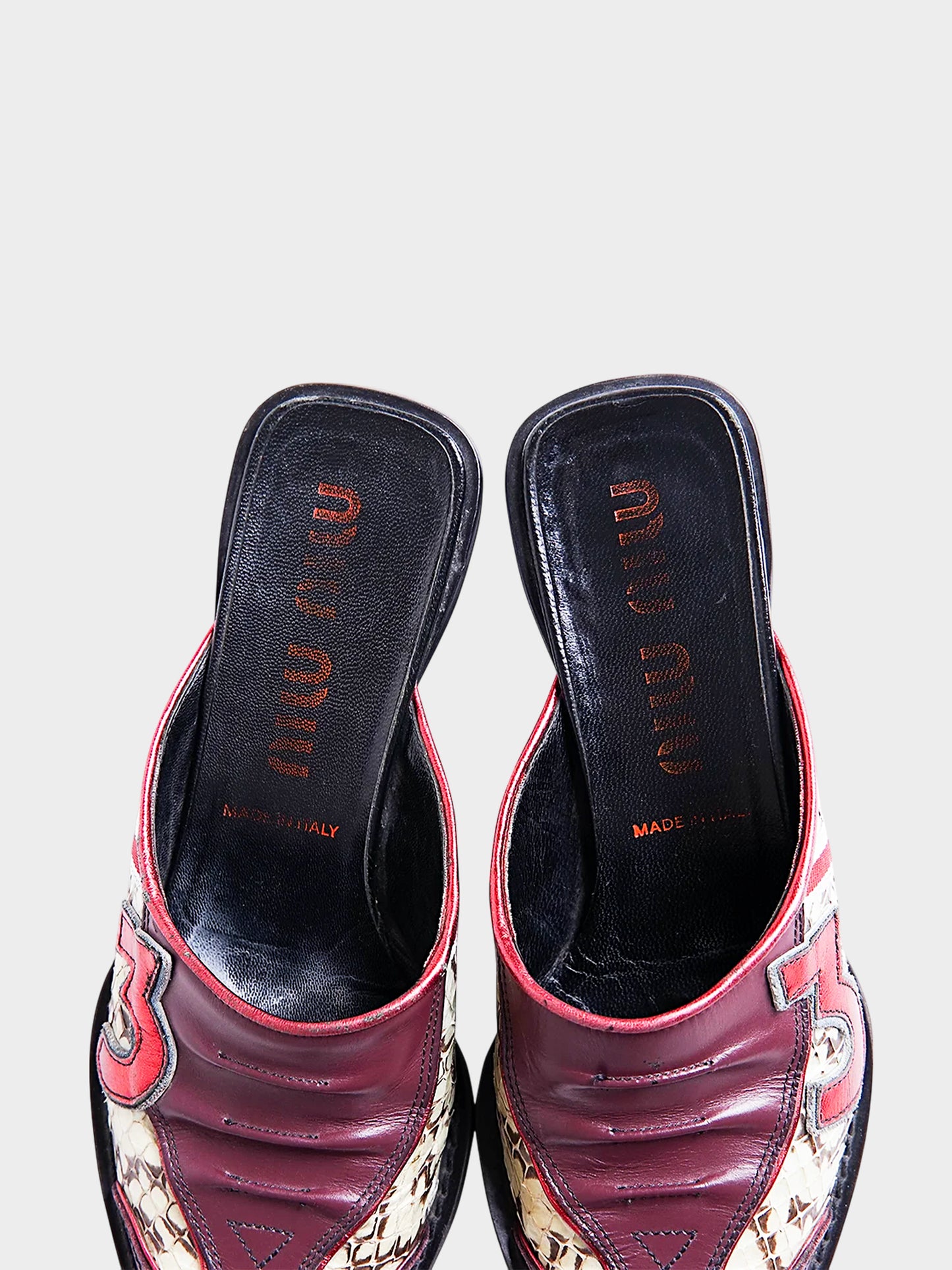 Miu Miu SS 2000 Bordeaux Leather 3 Pointed Toe Mules