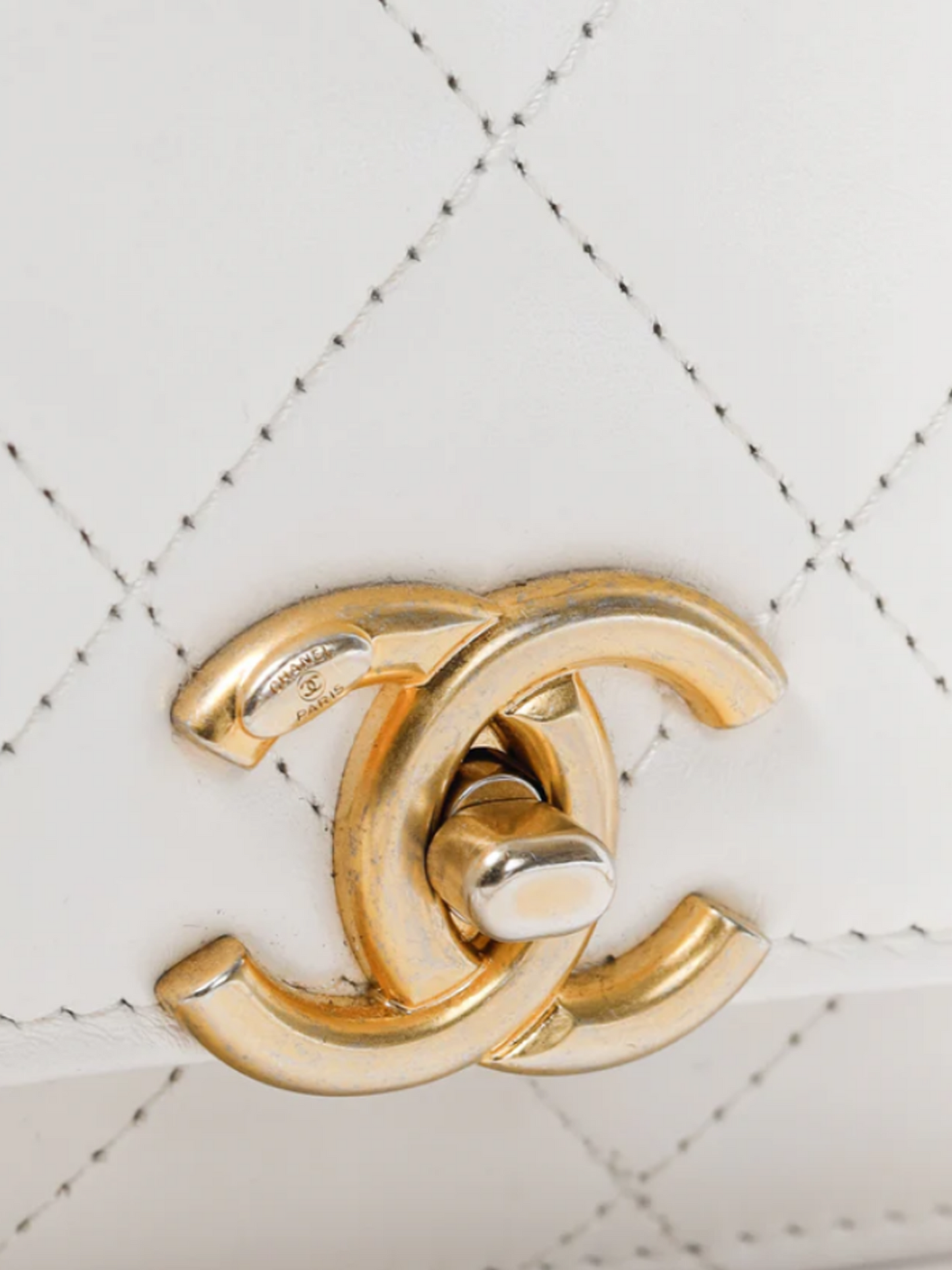 Chanel 2010s Pearl Crush White Quilted Lambskin Leather Wallet on Chain