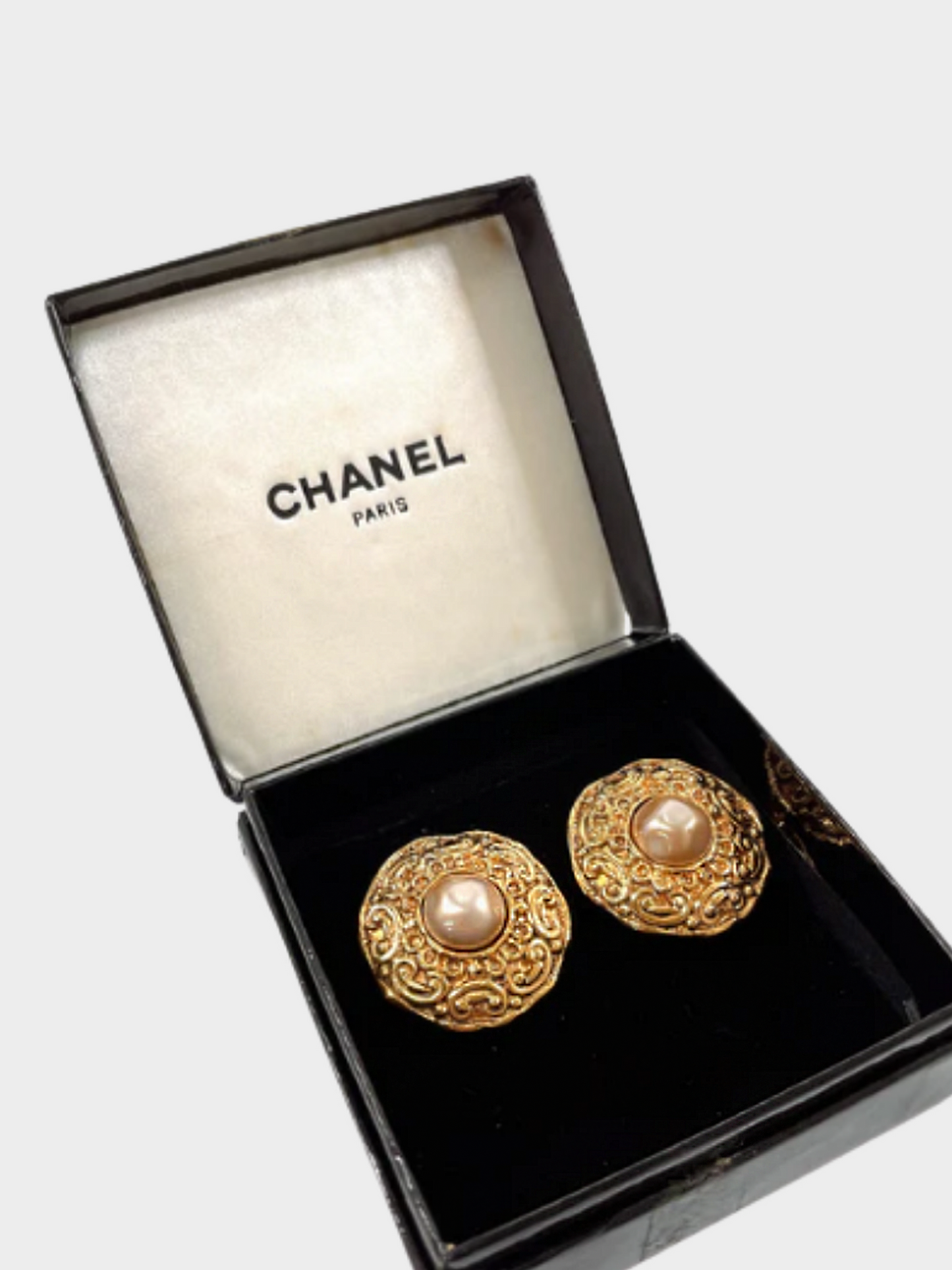 Chanel 1980s Gold Plated Fake Pearl Clip-on Earrings