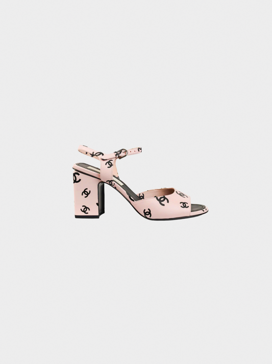 Chanel Summer 2022 Light Pink CC-Print Leather Sandals
