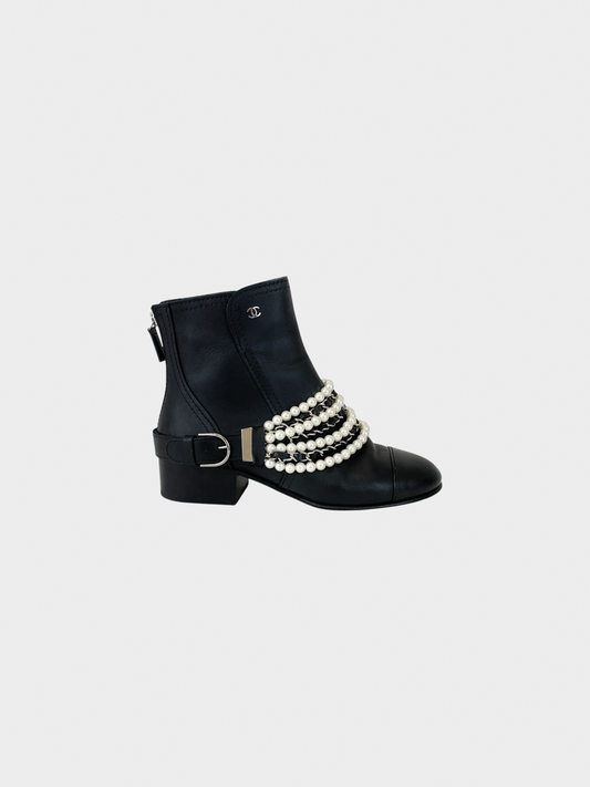 Chanel 2010s Black Interlocking CC Logo Leather Moto Boots