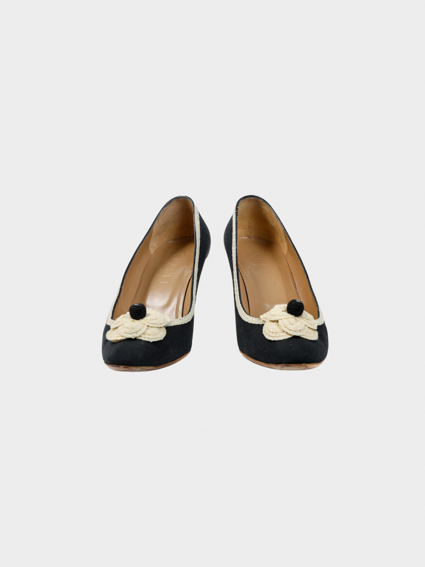 Chanel Printemps 2006 Black Canvas Camellia-Rosette Pumps