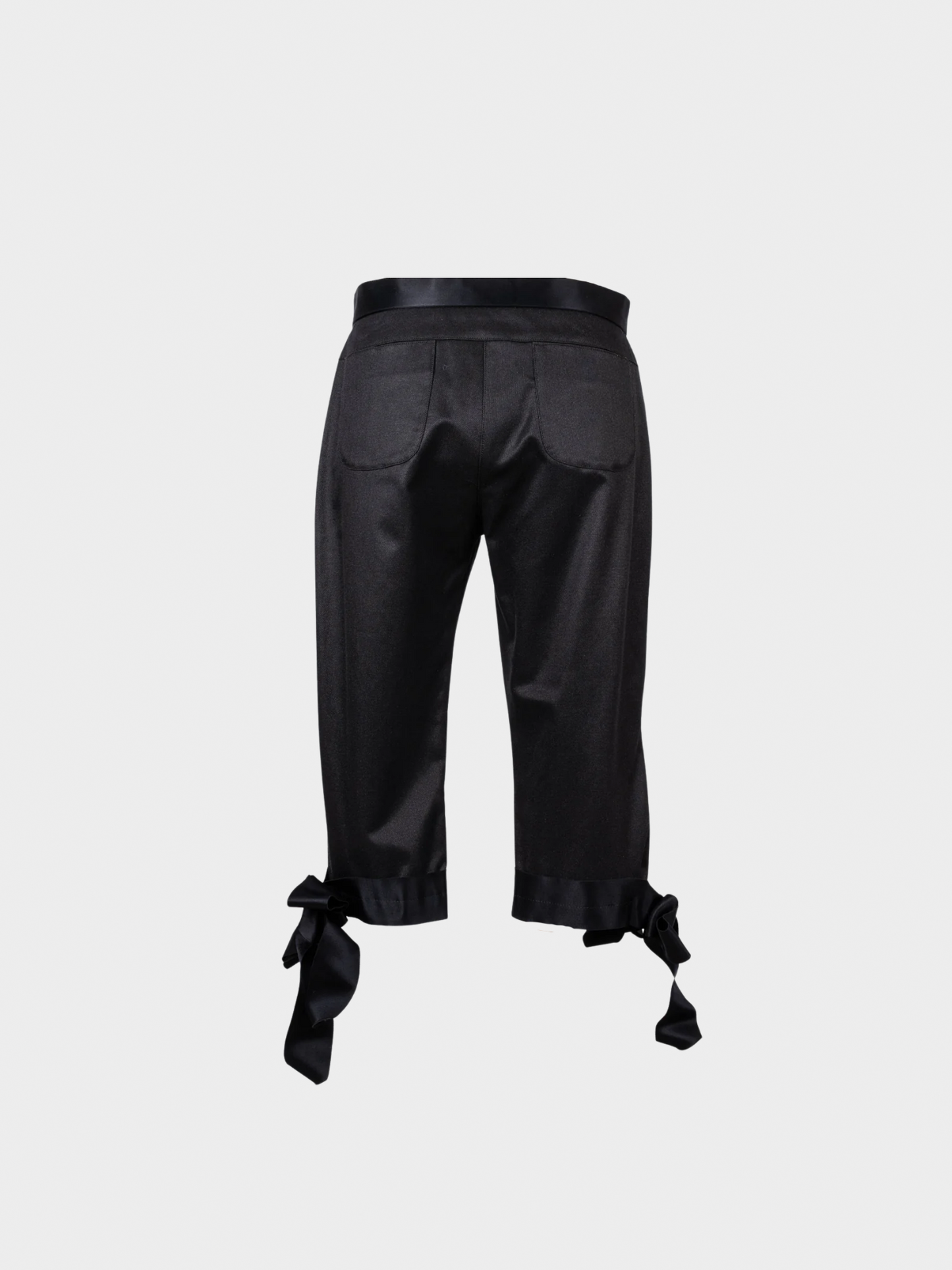 Chanel FW 2005 Black Tie Up Capri Pants