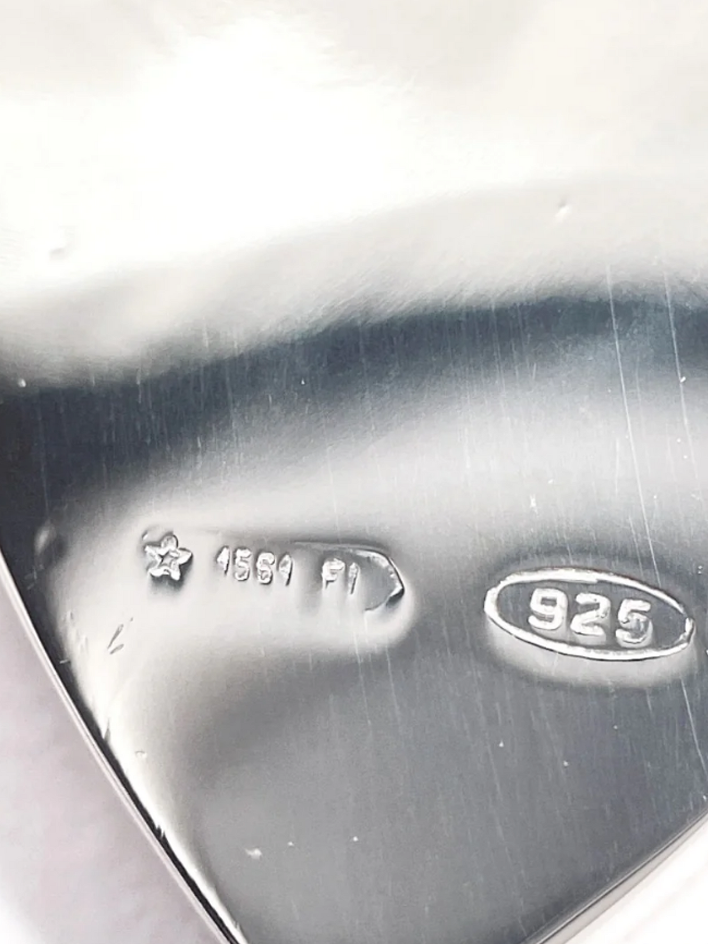 Gucci 2000s Silver 925 Heart Bracelet