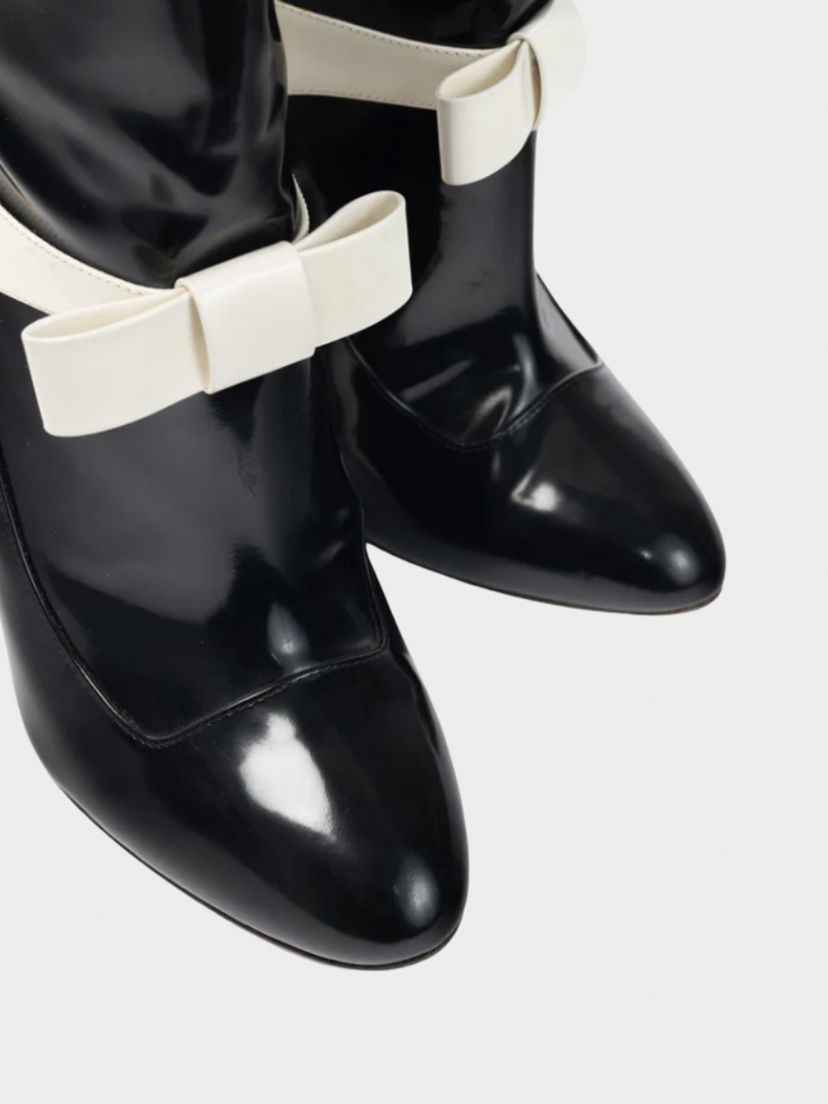 Gucci 2016 Nimue Black and White Colour-Block Midcalf Boots