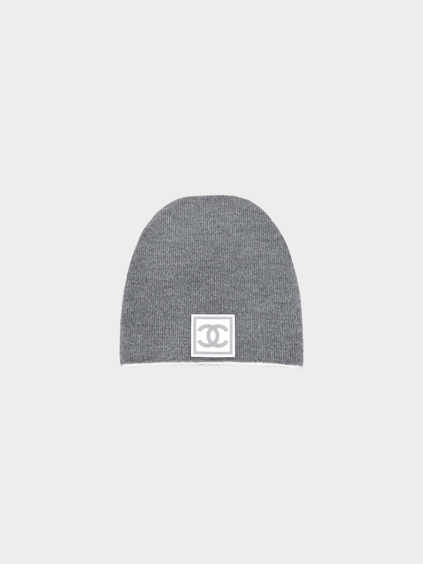 Chanel Sport 2000s White and Grey Reversible Knitted Beanie
