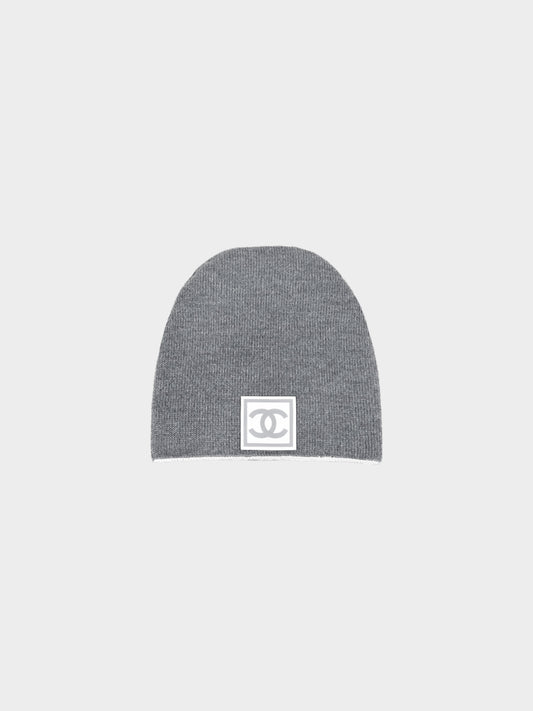Chanel Sport 2000s White and Grey Reversible Knitted Beanie