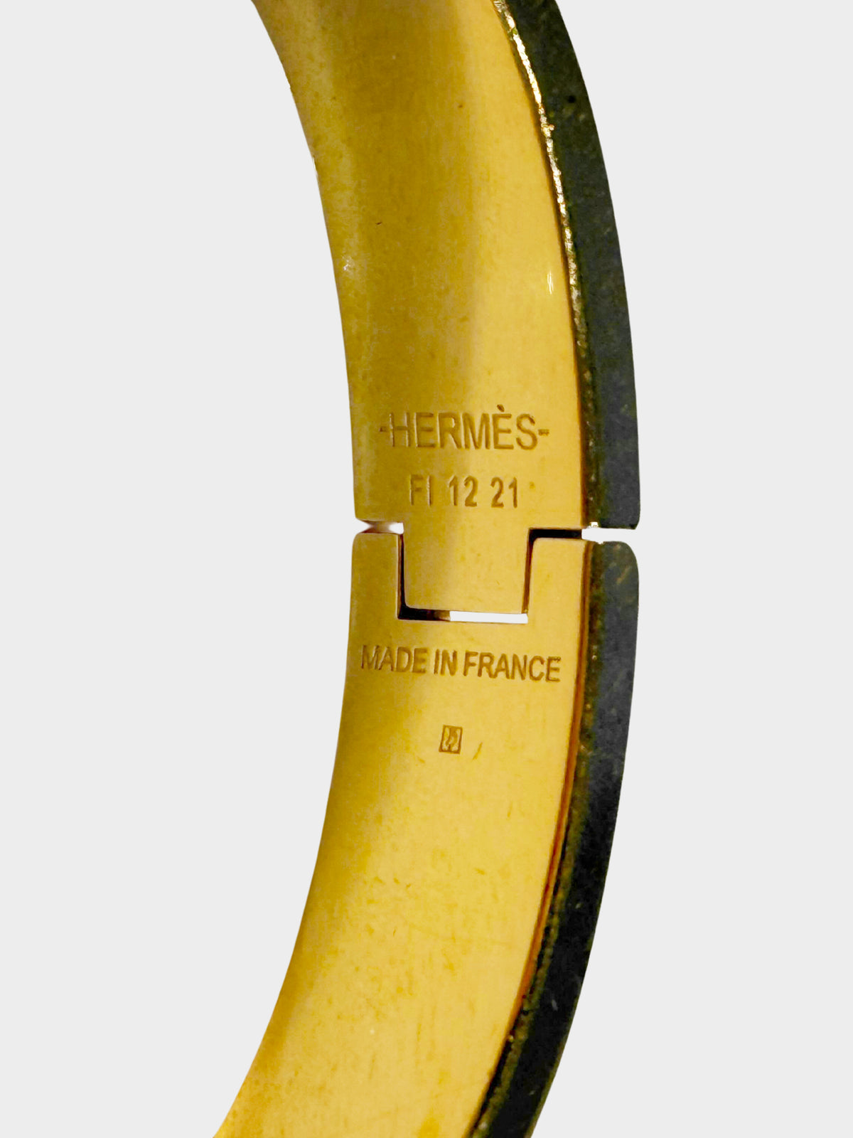 Hermès 2022 Gold and Black Enamel Clic Clac PM Metal Bracelet