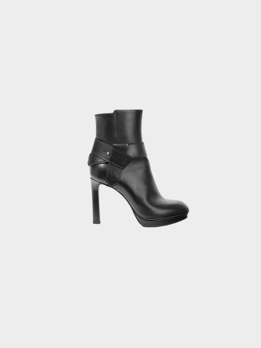 Louis Vuitton 2015 Black Leather Belted Booties