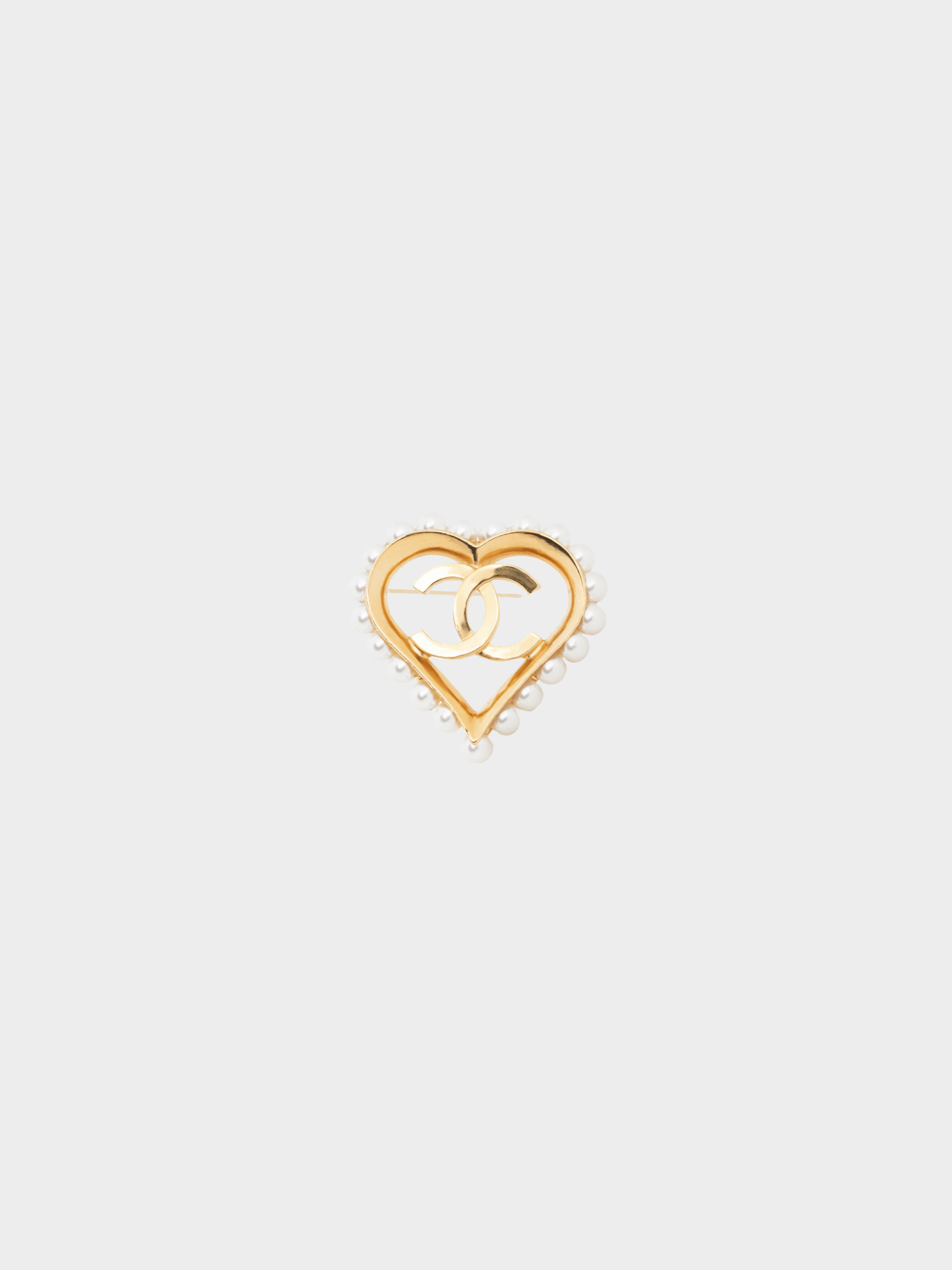 Chanel FW 2019 Gold-Tone Faux-Pearl-Embellished CC-Heart Brooch