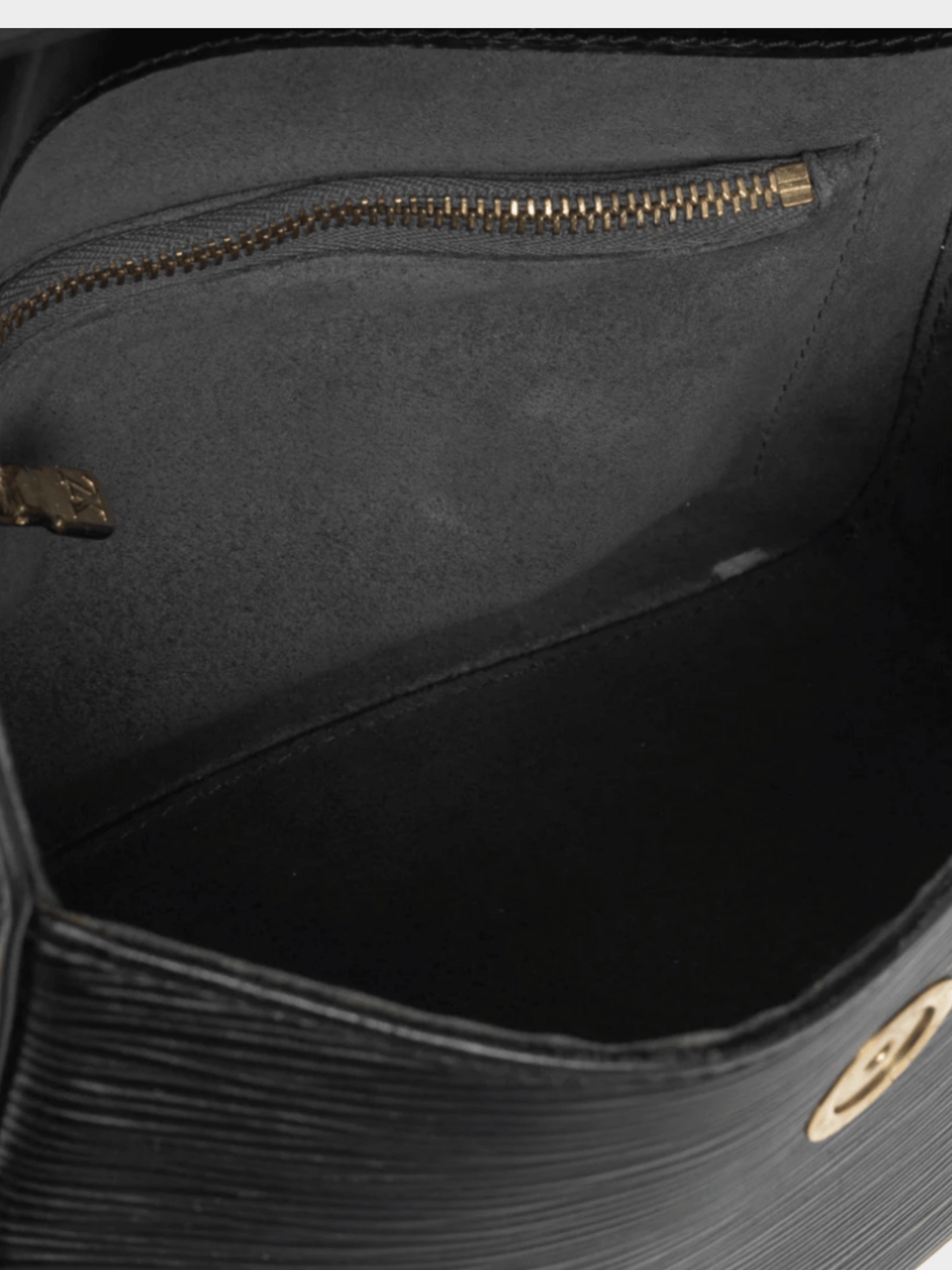 Louis Vuitton 2000s Buci Black Epi Leather Shoulder Bag
