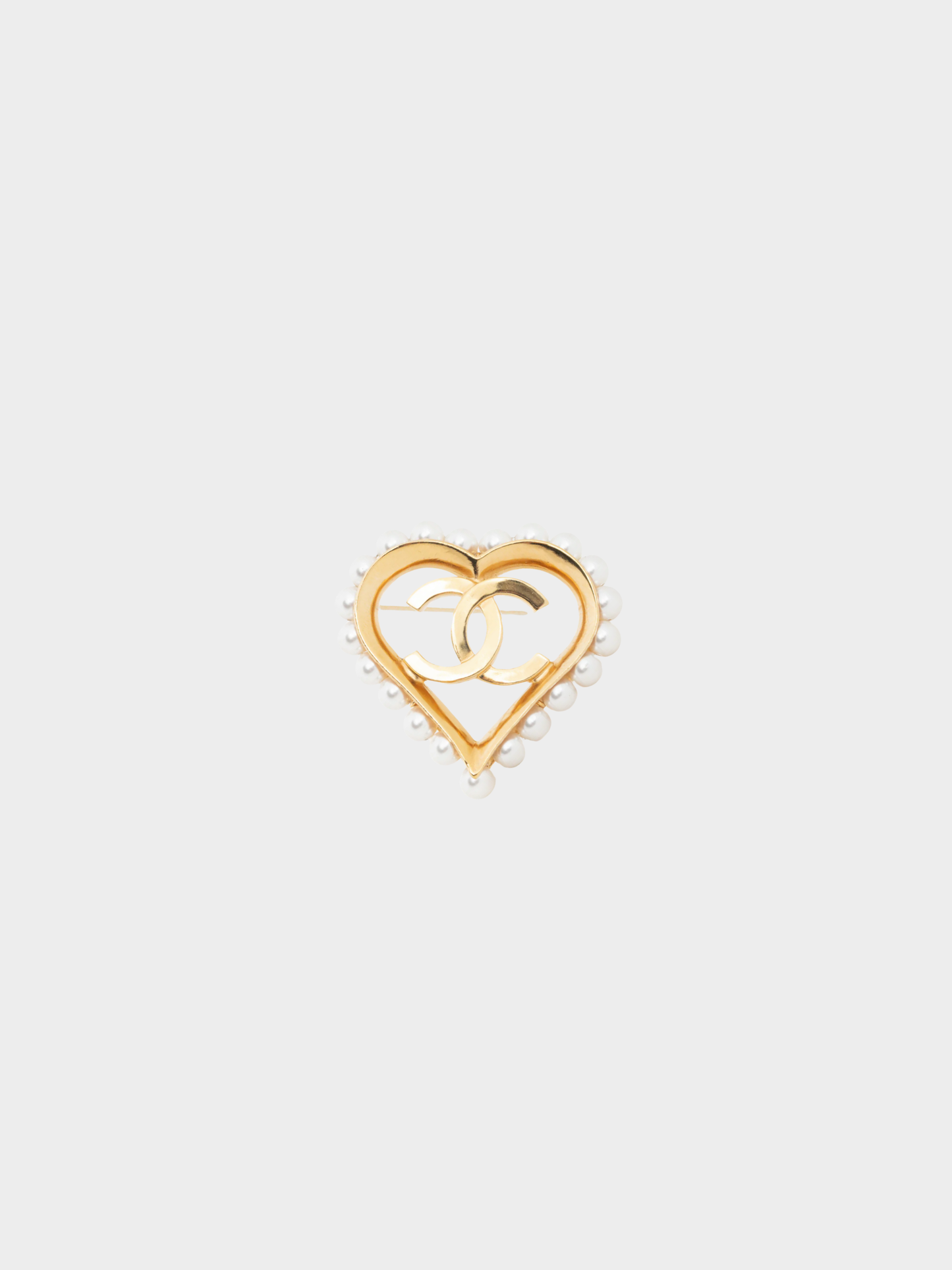 Chanel FW 2019 Gold-Tone Faux-Pearl-Embellished CC-Heart Brooch