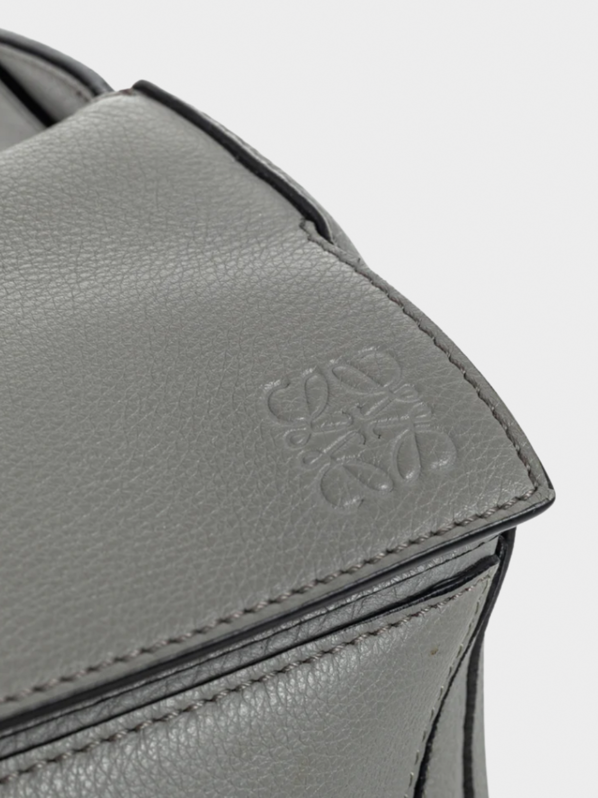 Loewe 2010s Puzzle Pearl Grey Classic Calfskin Bumbag