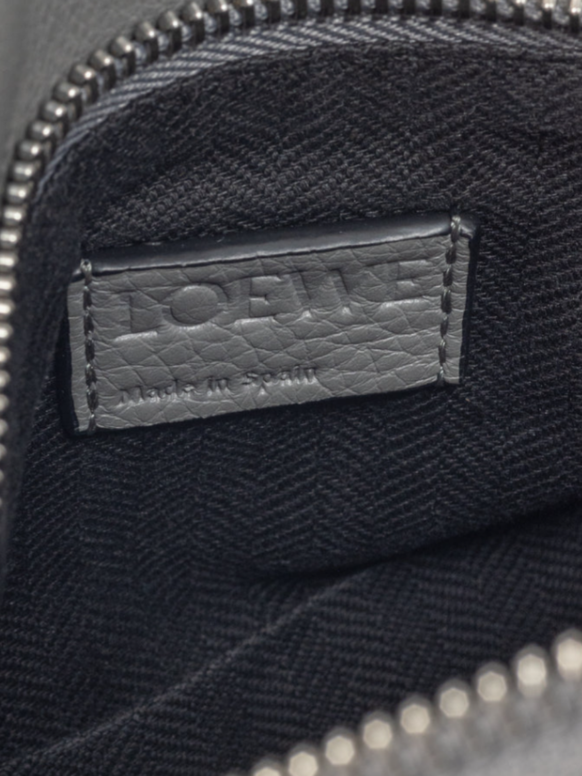 Loewe 2010s Puzzle Pearl Grey Classic Calfskin Bumbag