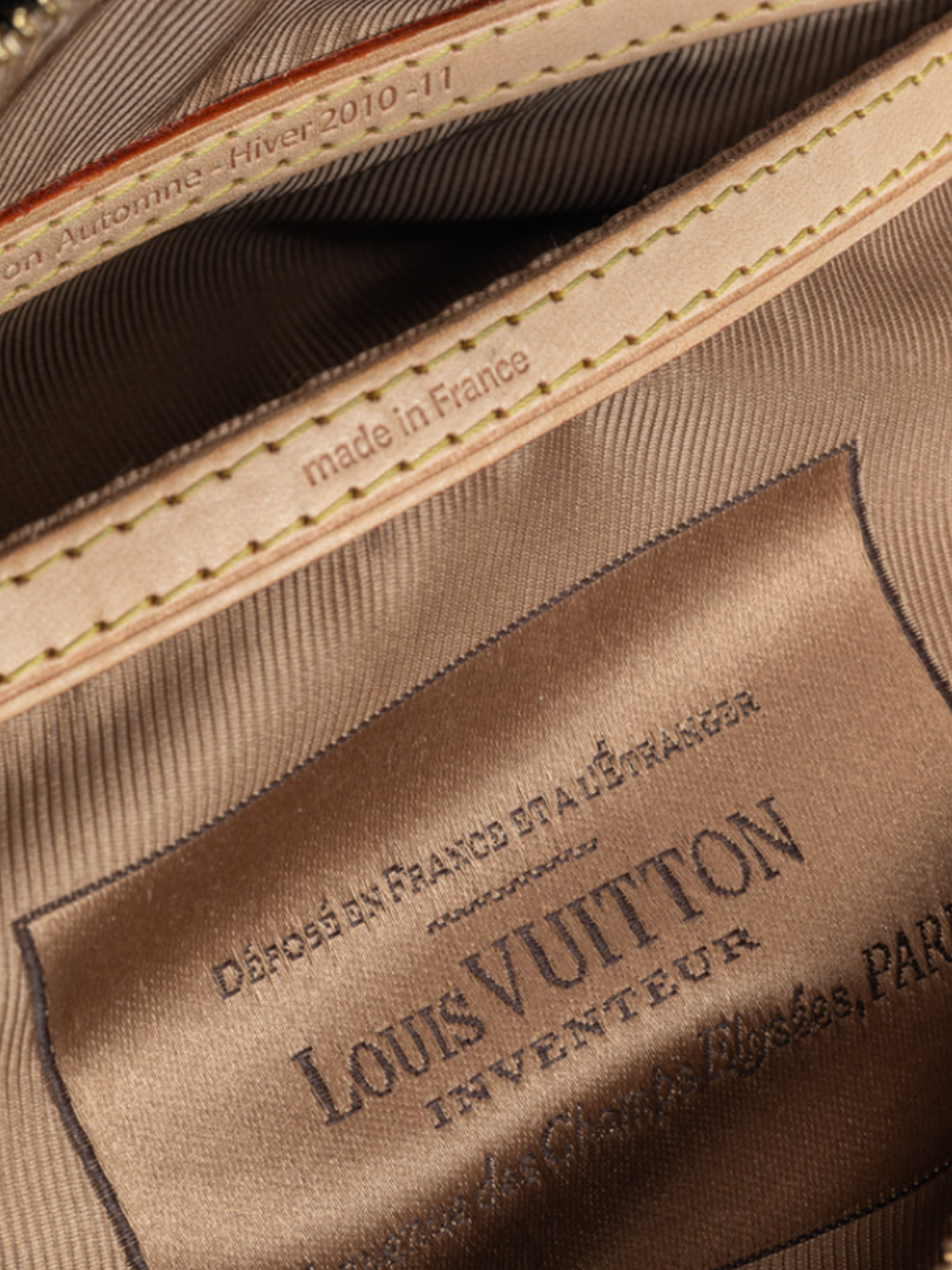 Louis Vuitton AW 2010 Brown Carrousel Monogram Fleur de Jais Sequined Velvet Handbag