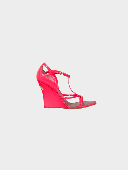Louis Vuitton SS 2009 Rose Pink Patent T-Strap Wedge Sandals