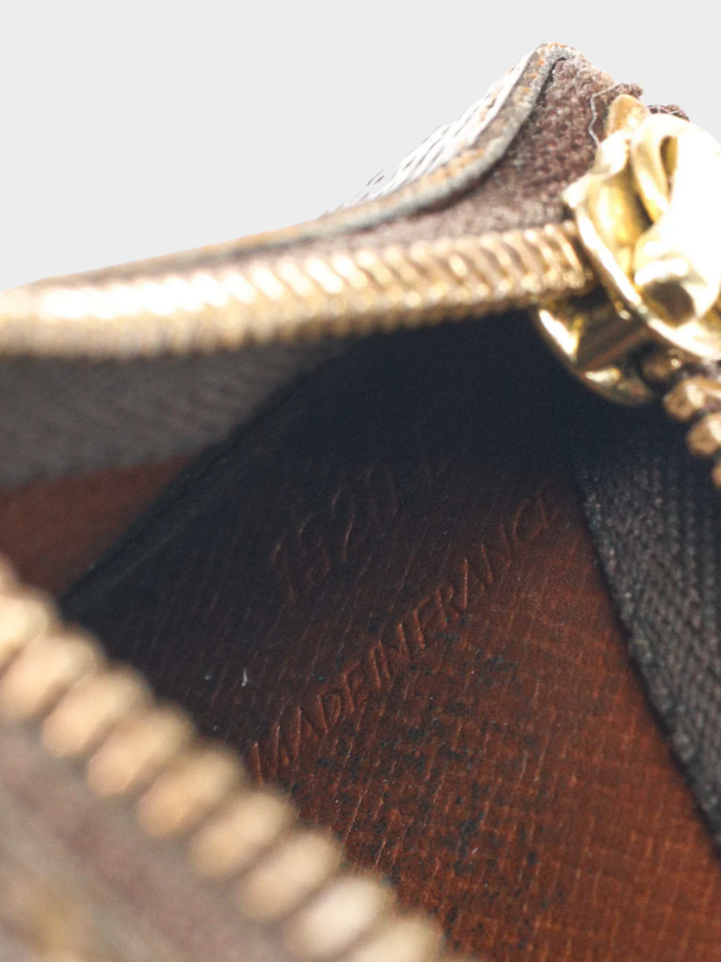 Louis Vuitton 2010s Brown Monogram Canvas Zip Pochette Keyholder
