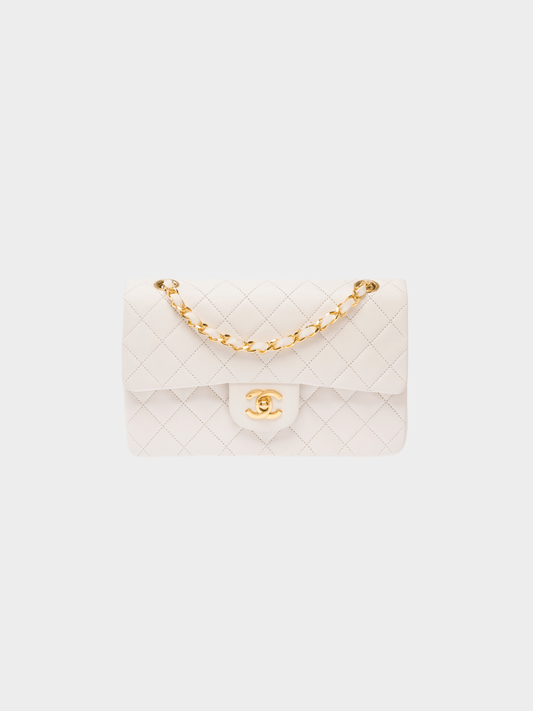 Chanel 1989-1991 Classic White Caviar Quilted Flap Bag