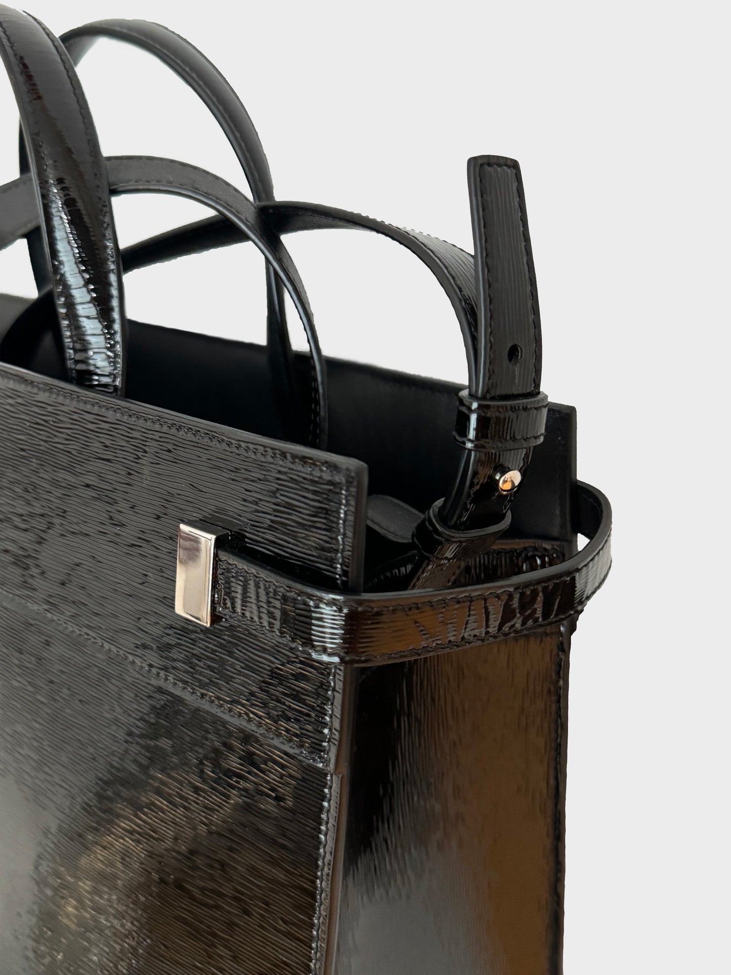 Yves Saint Laurent 2019 Black Medium Manhattan Bag