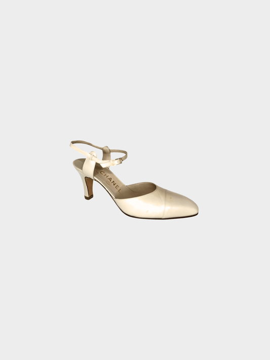 Chanel 2000s Ivory Classic Pumps