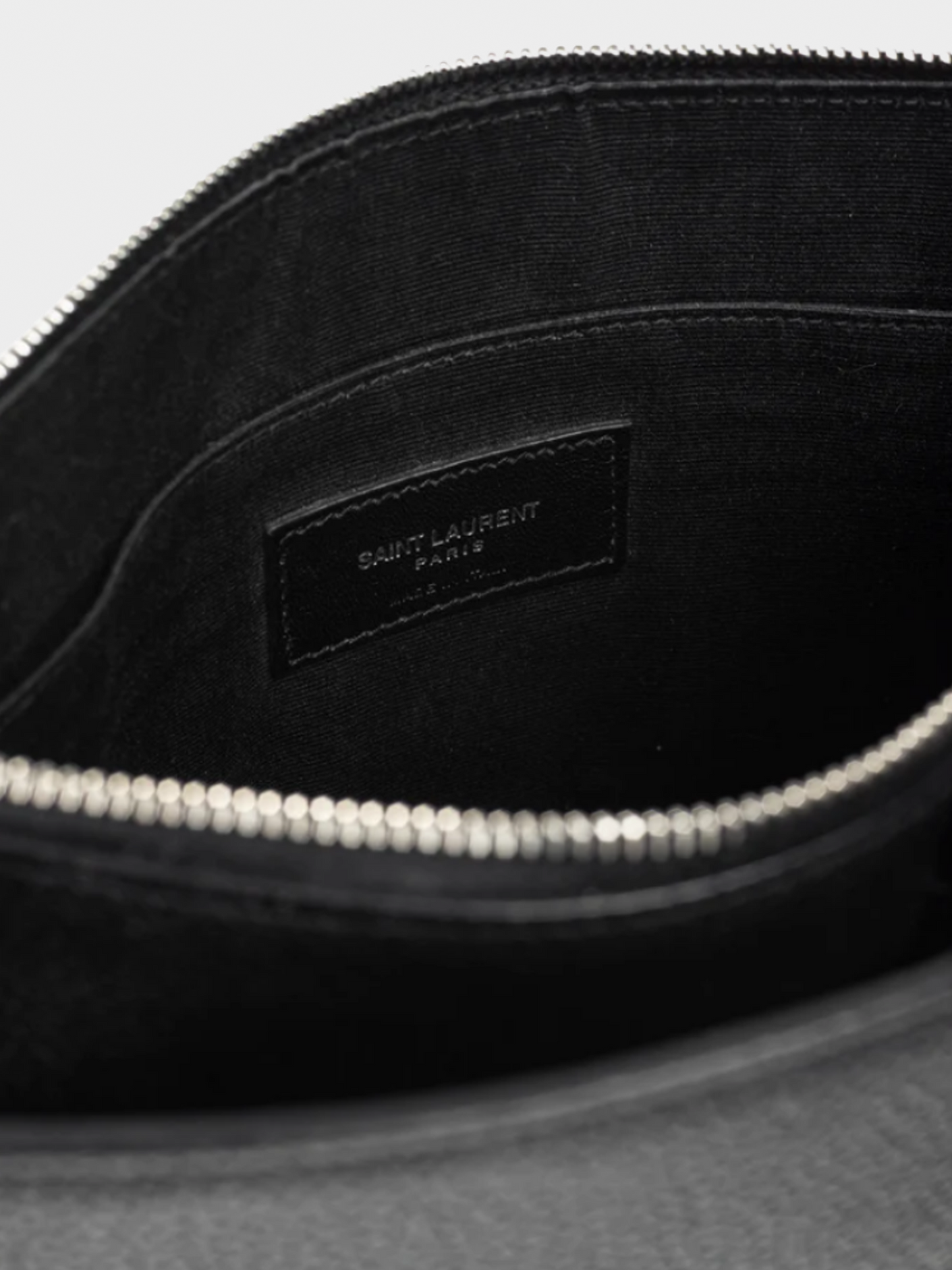 Yves Saint Laurent 2010s Black Pebbled-Leather Flat Snap-Closure Clutch