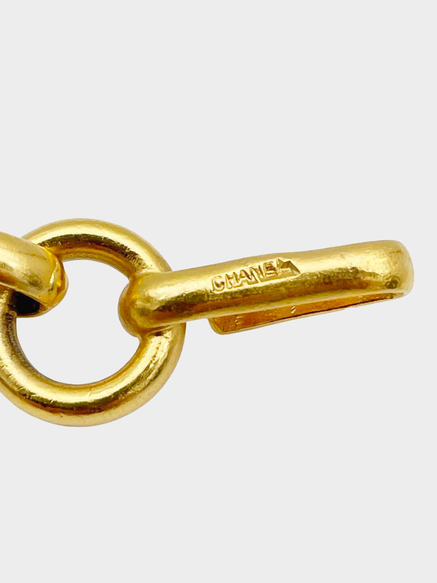 Chanel 1970s Gold Heart Pendant Chain Link Necklace