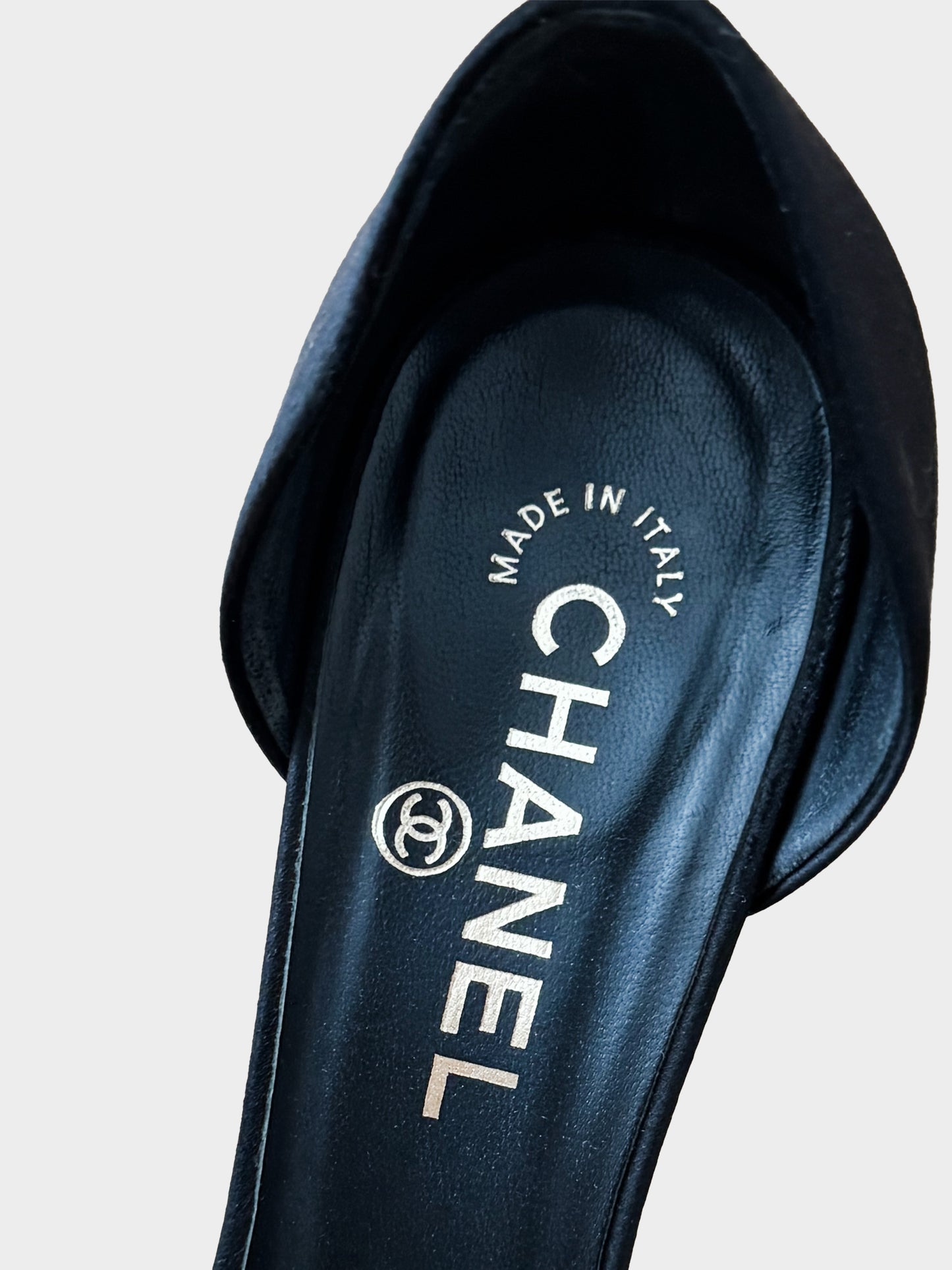 Chanel 2009 Camellia Black Satin Heels