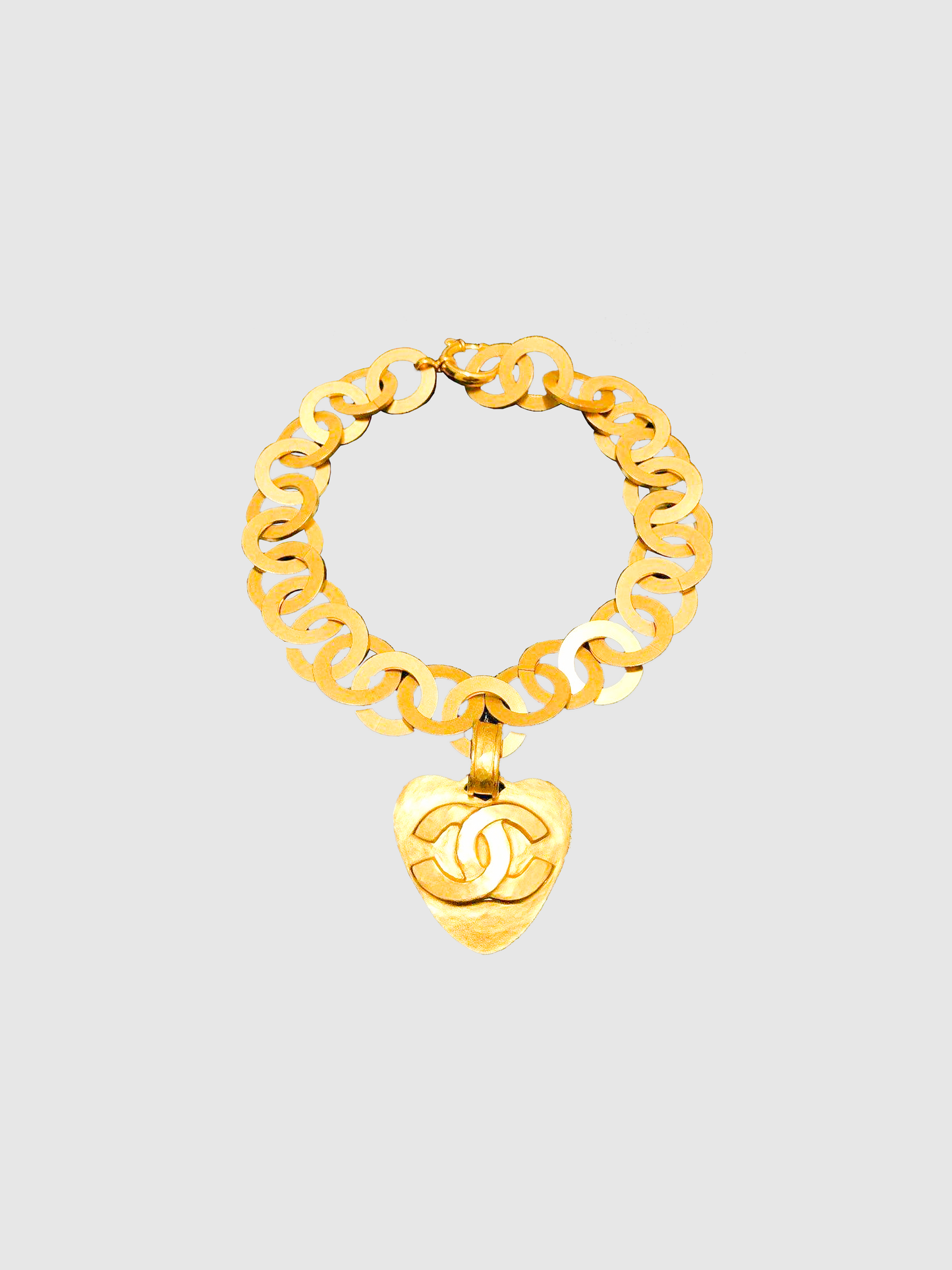 Chanel 1995 Gold Hammered Metal Round Chain Link CC Heart Necklace